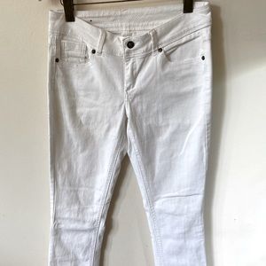 🌻 2/$12 DELIA*S | JAYDEN WHITE DENIM SKINNY JEANS
